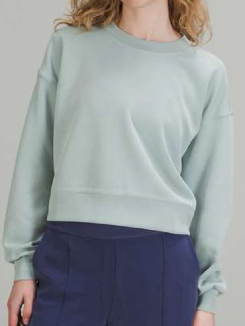 Lululemon Perfectly Oversized Cropped Crew *Softstreme Silver Blue sz 2